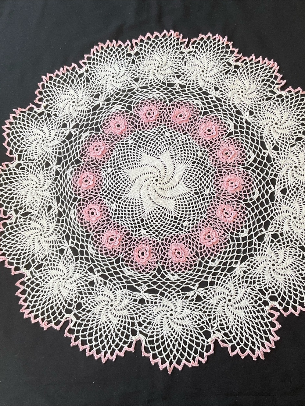 Source Unknown White and Pink Crochet Lace Doily 21”x 21”